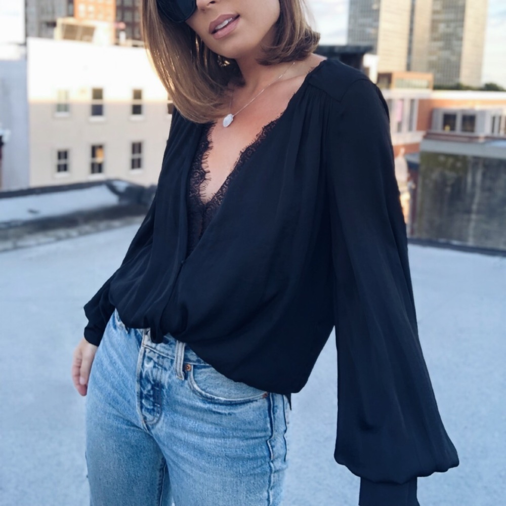 Last 1✨Alma Lace Neckline Long Sleeve Top - Black - Picture 3 of 7